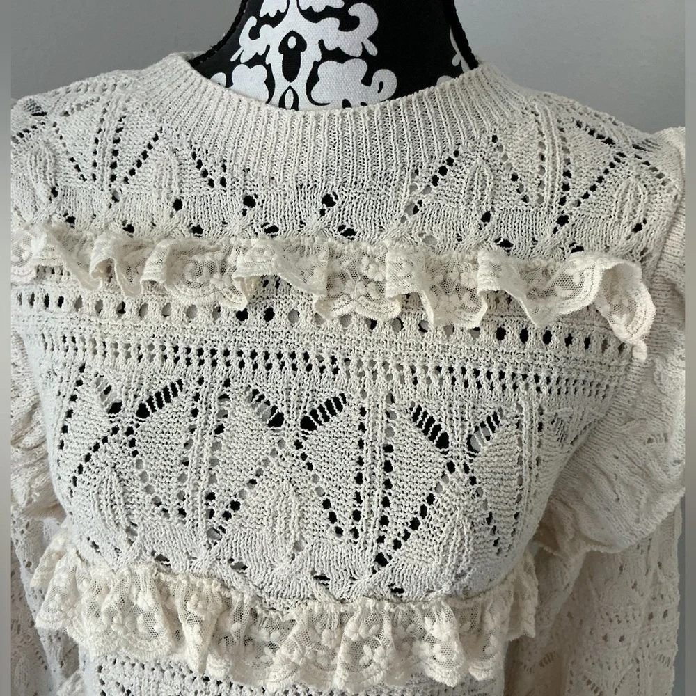 Zara Cream Lace Ruffle top Sz M